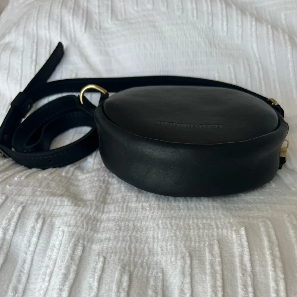 Like New Limited Edition Portland Leather Circle Crossbody Blossom Small - Picture 5 of 11